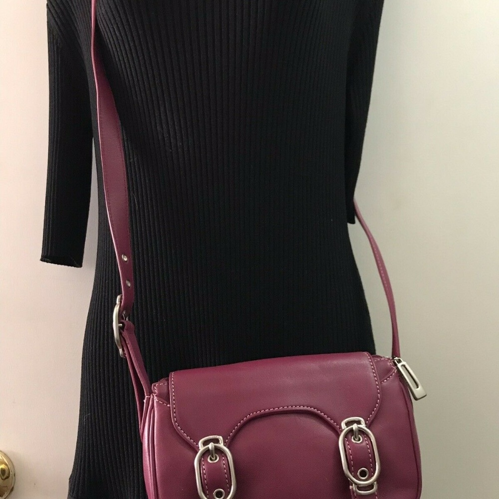 COLE HAAN Small Magenta Leather Crossbody Bag - Picture 8 of 8